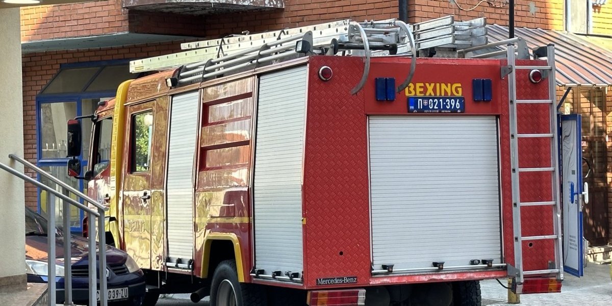 Požar u restoranu u Novom Beograd: Intervenisali vatrogasci