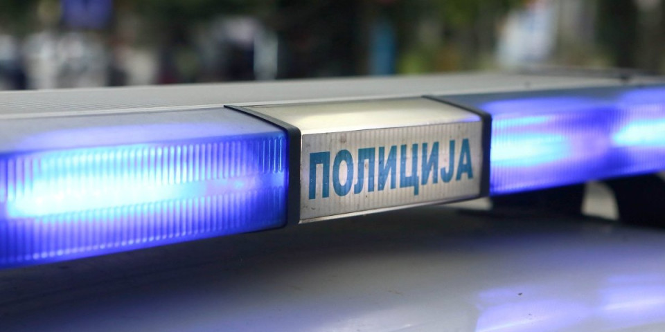 Nožem izbo mladića u leđa: Novosadska policija intezivno traga za napadačem