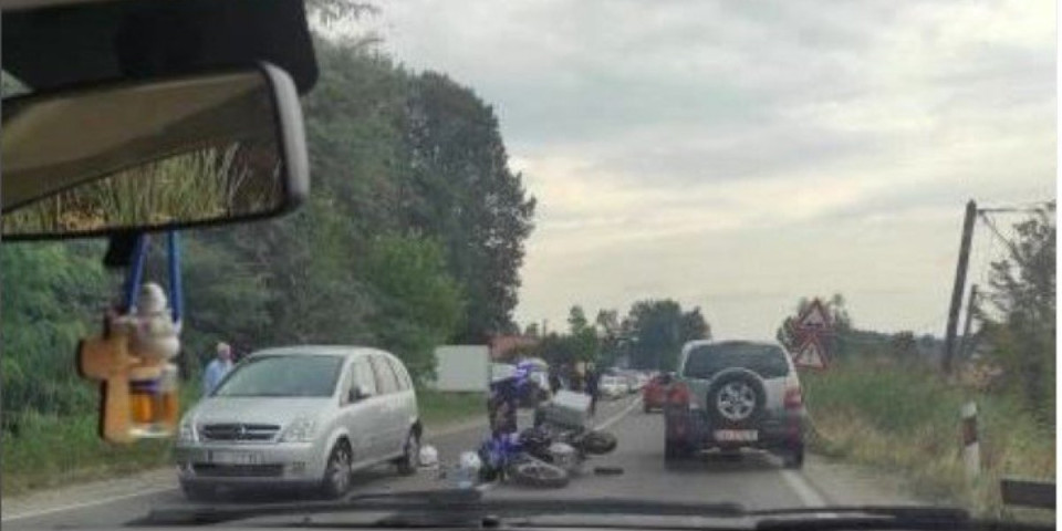 Motociklista teško povređen u Meljaku!