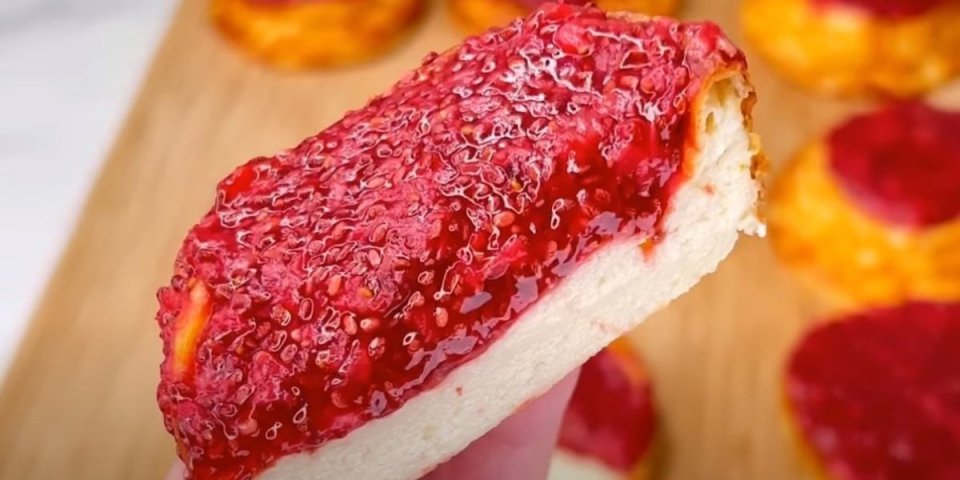 Mafini sa jogurtom i džemom! Slatki doručak kojem nećete odoleti (VIDEO)