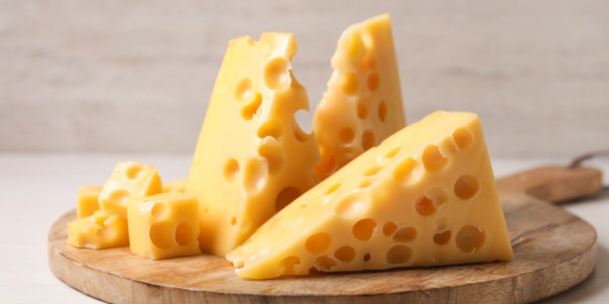 Da li znate zašto sir ima rupe? Ne biste pogodili nikad!