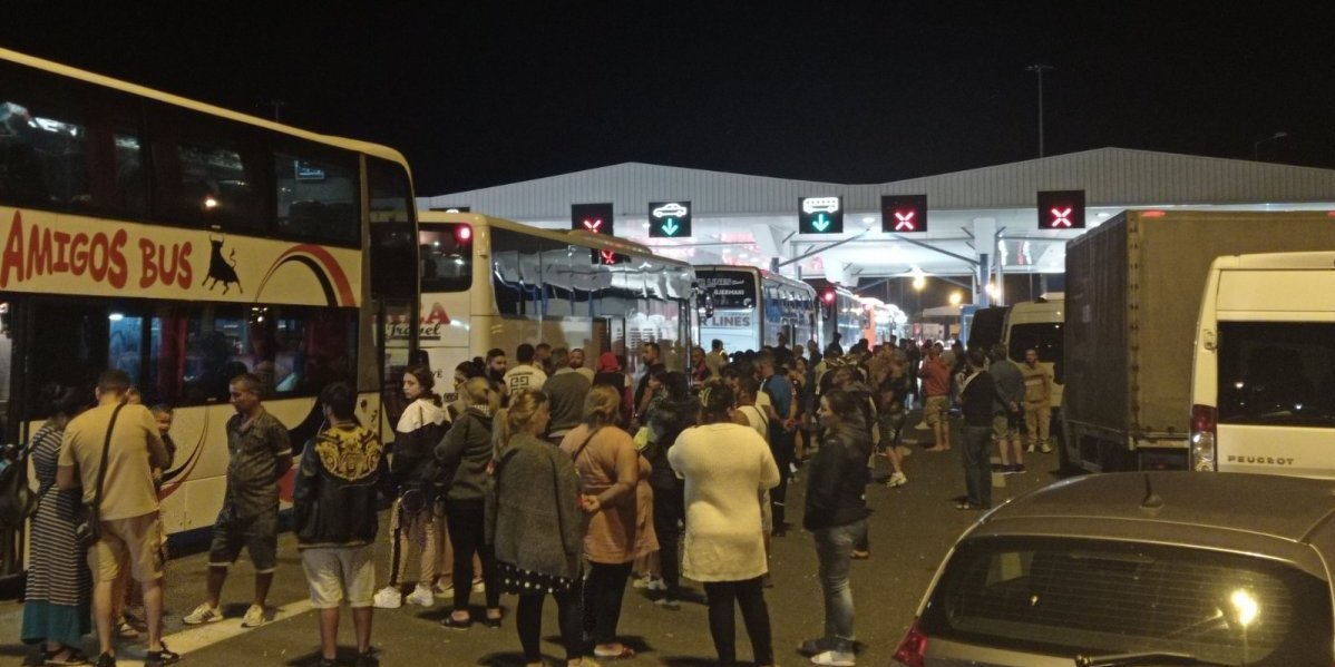 Kilometarska kolona vozila na Batrovcima! Zadržavanja duža od dva sata, naoružajte se strpljenjem (VIDEO)