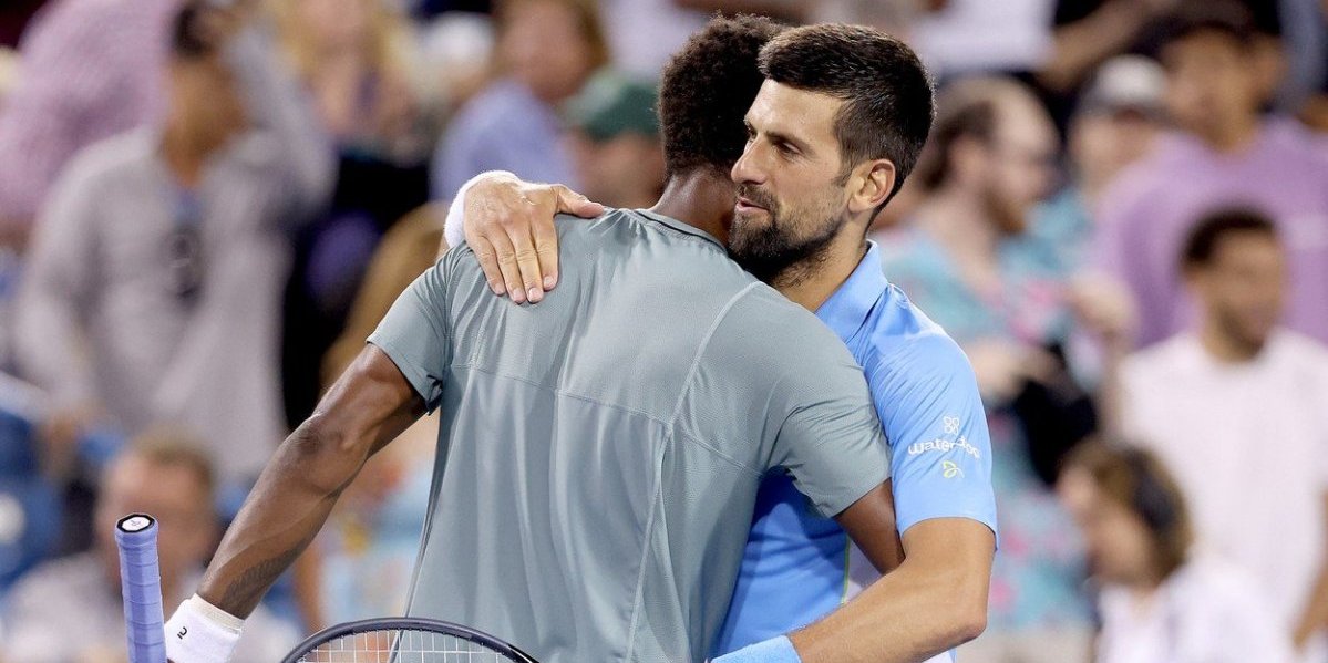Kakav kralj! Monfis tražio Novaku nešto što retko koji teniser traži! (FOTO)