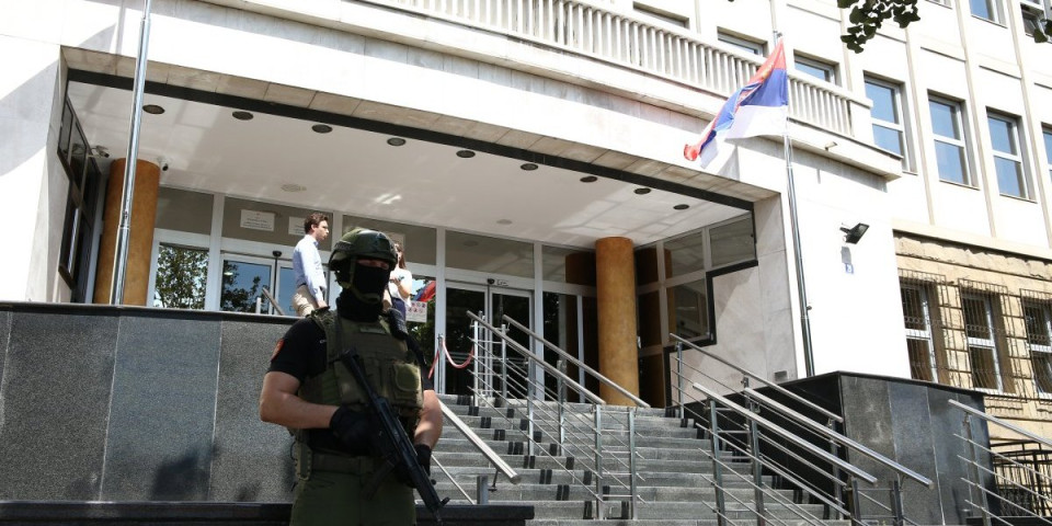 Odloženo suđenje Miloviću, advokati treba da se upoznaju sa novom dokumentacijom