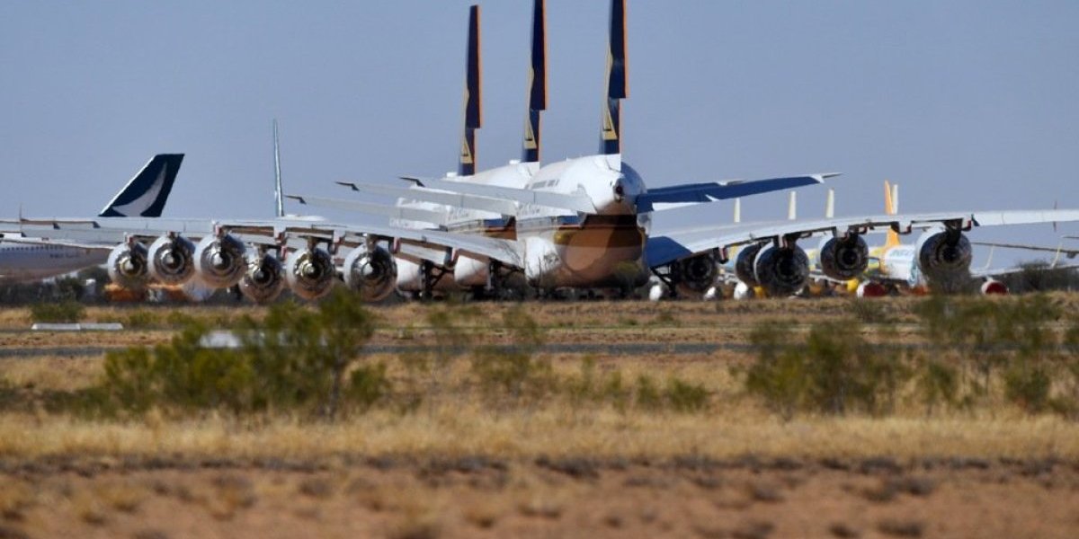 Zatvoreno nebo iznad Britanije: Prizemljeni avioni, putnici zarobljeni na aerodromima, a ovo je razlog!