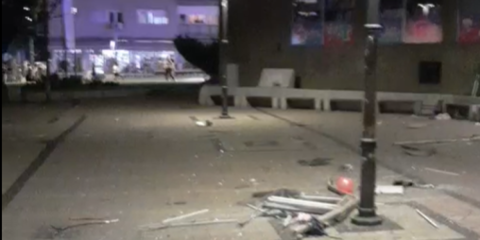 Muškarac sav krvav izvučen iz stana! Jezivi detalji eksplozije u Smederevu (VIDEO)