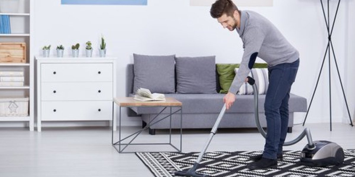 Isprobajte ovaj trik za čišćenje kuće! U usisivač treba da stavite jednu stvar (VIDEO)