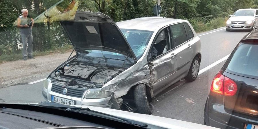 Gužva kod Ovčar Banje! Zbog sudara kombija i automobila kilometarske kolone!