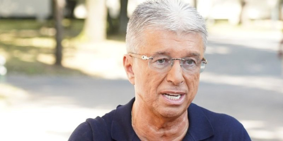 "Mogao sam da mu..." Pevač se gorko pokajao što nije ovo uradio pre Popovićeve smrti