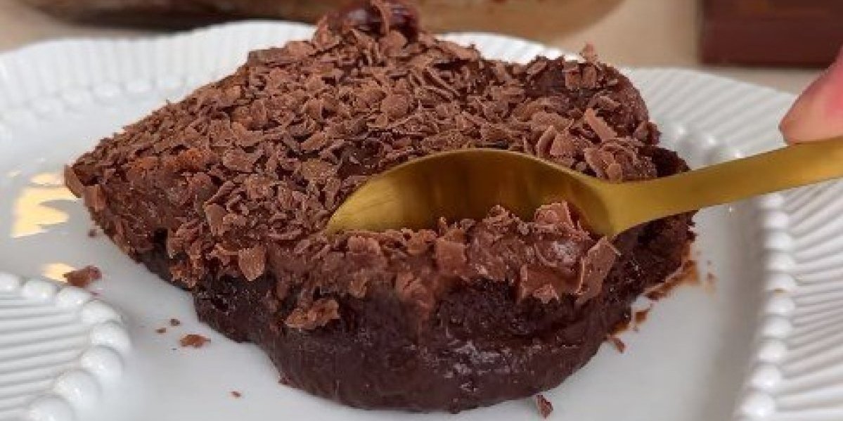 Čokoladno savršenstvo, koje se topi u ustima! Napravite ovaj savršeni kolač, od samo nekoliko sastojaka (VIDEO)