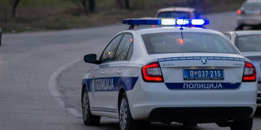 Saobraćajna nesreća u Varvarinu! Putnici u autobusu ostali zarobljeni, 8 ljudi izvučeno iz vozila