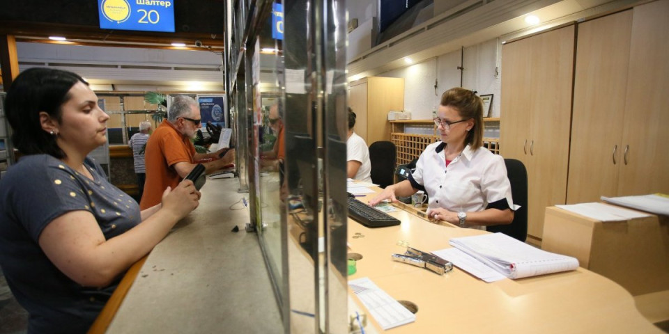 Ovaj datum menja sve - Padaju kamate: Banke pod hitno moraju da urade jednu stvar