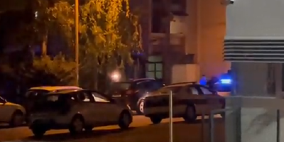 Svirepo ubistvo u Tuzli! Muškarac ubijen u stanu, osumnjičeni uhvaćen dok je bežao preko terase (VIDEO)