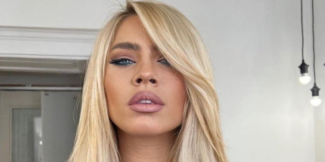 Verila se Ksenija Knežević: Na ruci sija dijamantski prsten (FOTO)