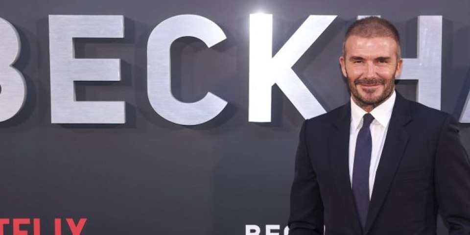 "Sve se vidi"! Tašta Dejvida Bekama zumirala njegove gole slike - usijao se internet od komentara (FOTO)