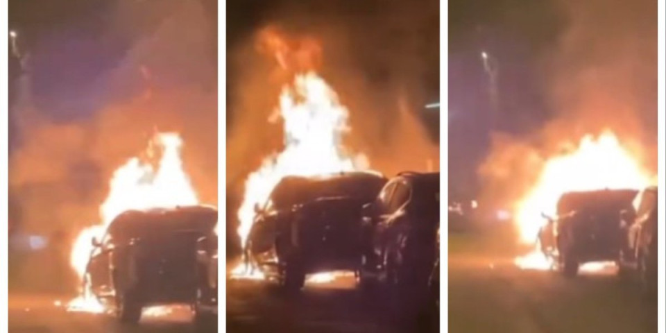 Poznato čiji je automobil izgoreo na Voždovcu! Vlasnik poznat policiji (VIDEO)