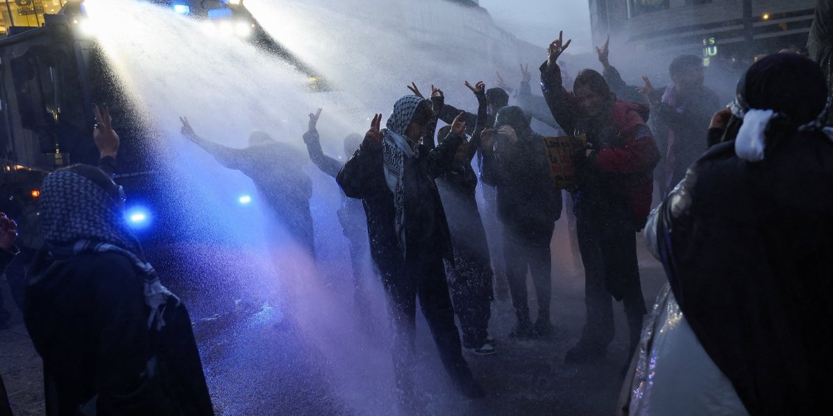 Pobuna iza rešetaka! Palestinci prebačeni u samice zbog prkosnog poteza u izraelskom zatvoru!