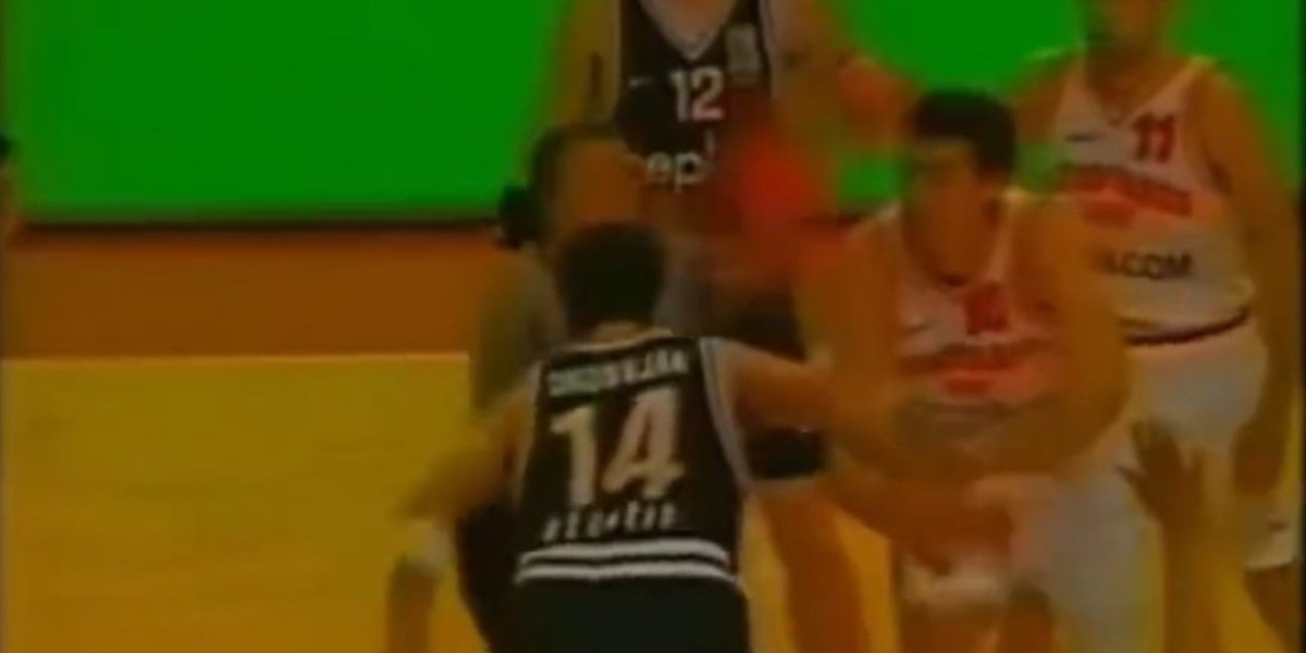 Partizan 1998. protiv Olimpijakosa počeo sa minus 2, a razlog je potpuno neverovatan (VIDEO)