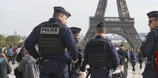 Pariz pod opsadom, pronađen "sumnjiv kofer" nadomak "Parka prinčeva"! Prekinut saobraćaj, zaustavljen je i olimpijski autobus!
