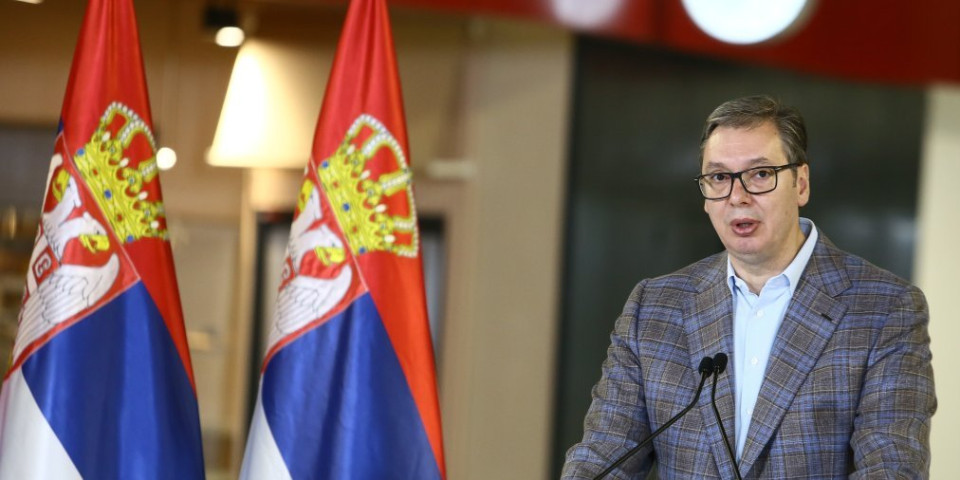Da sam na njihovom mestu bilo bi me sramota! Vučić o šizofrenoj Rezoluciji: Preživeće Srbija!