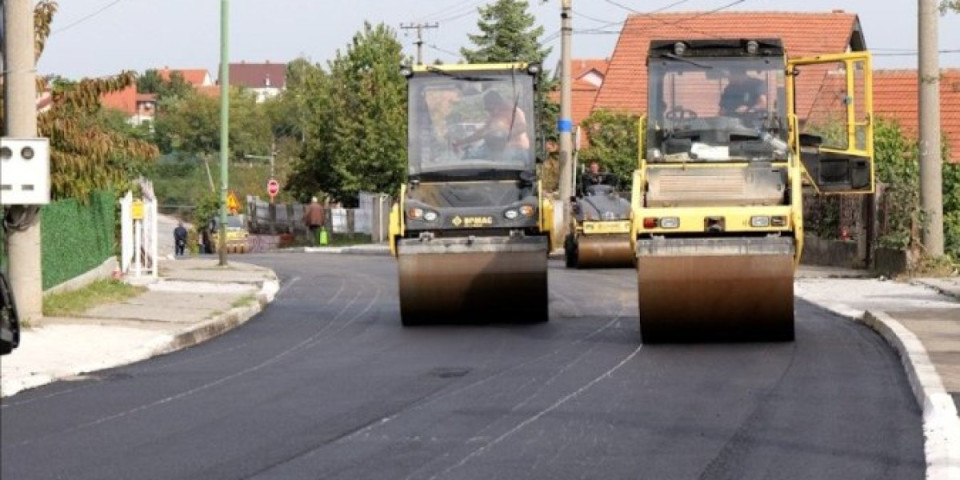 Grad Beograd podržao Lazarevac! Novi asfalt u Ulici Stefana Nemanje