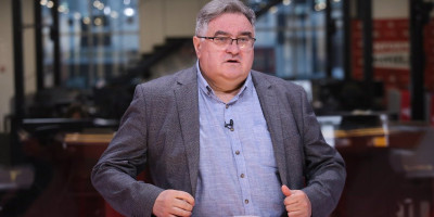 Nova srpska politička misao (NSPM) koju vodi Đorđe Vukadinović ponovo je objavila takozvano istraživanje koje upadljivo odudura od realnosti a po kom vlast ima podršku 33,2 odsto glasova birača dok je protiv vlasti 41,6 odsto građana.