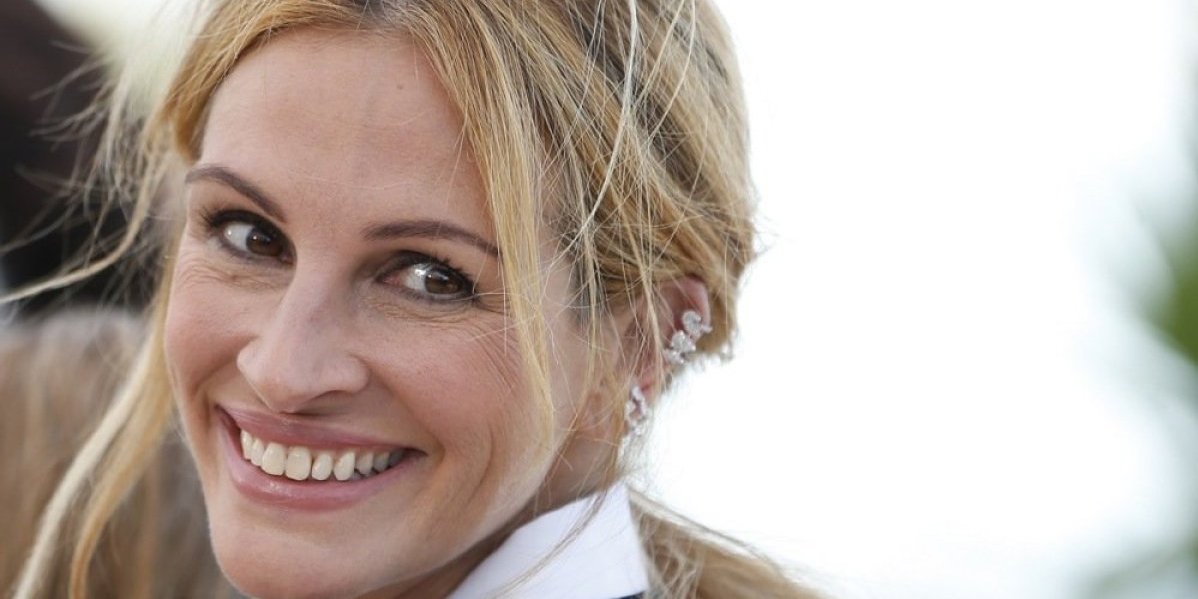 Letnja frizura ze žene preko 50 godina: Puter plavi "lob" Džulije Roberts neodoljivi trend sezone (FOTO)