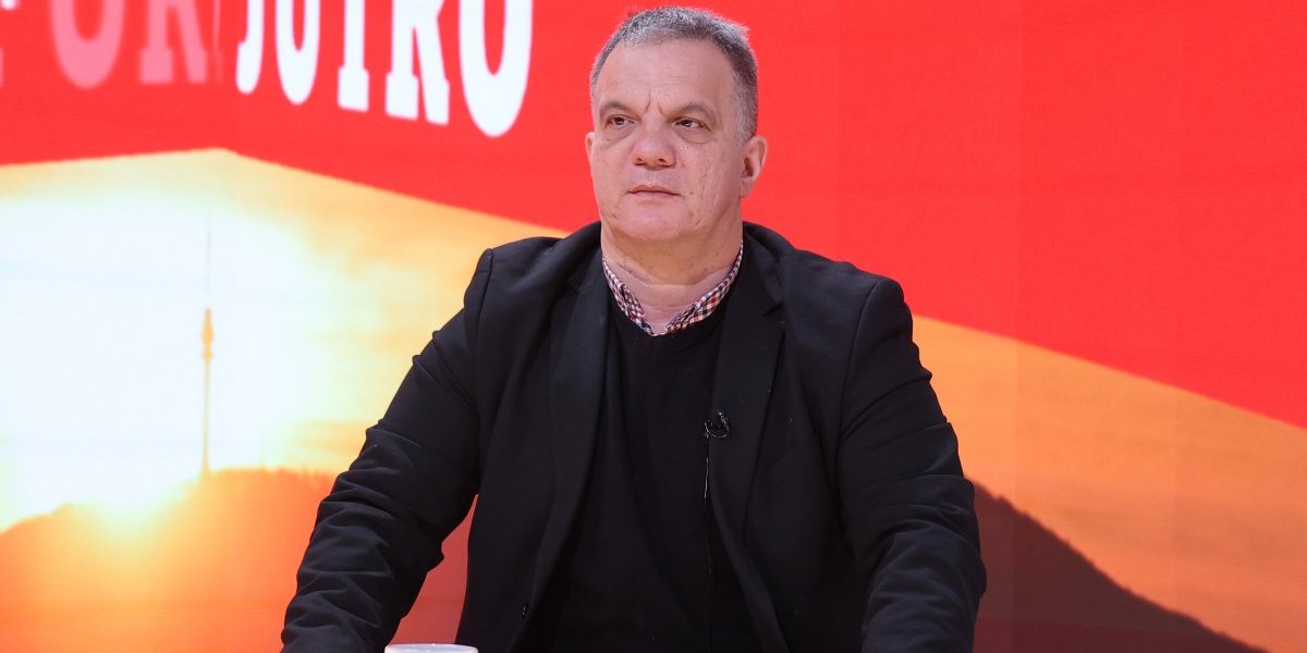 Dejan Vuk Stanković dočekan uz ovacije! Studenti oduševili budućeg ministra prosvete