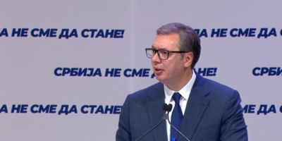 Aleksandar Vučić, predsednik Srbije, oglasio se putem svog zvaničnog Instagram naloga, potvrđujući da ne odstupa od stava da Srbija treba da bude suverena država, koja sama donosi odluke.