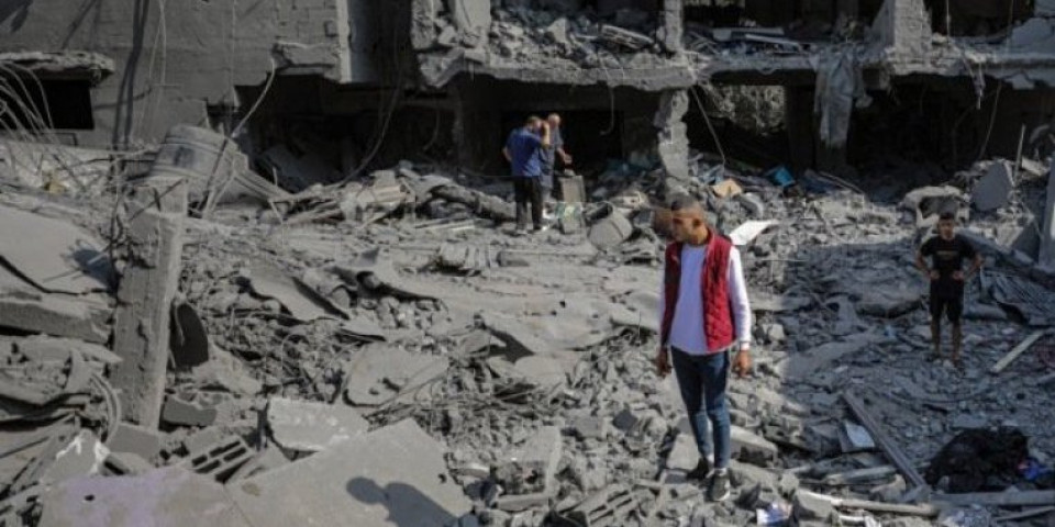 Novi horor u Gazi! Napad kod bolnice Al Šifa, pogođena kuća, najmanje 12 ljudi ubijeno! (VIDEO)
