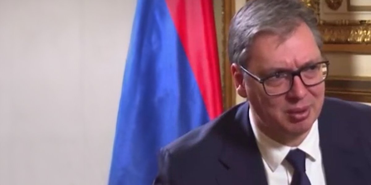 Nije ih se uplašio i nikad ih se neće plašiti! Vučić o napadima na sina: Vukan je plakao zbog Zvezde, a ne zbog njih (VIDEO)