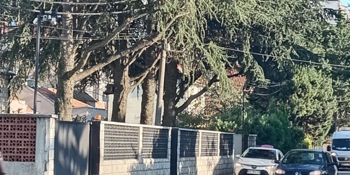 Kuća na koju je bačena eksplozivna naprava