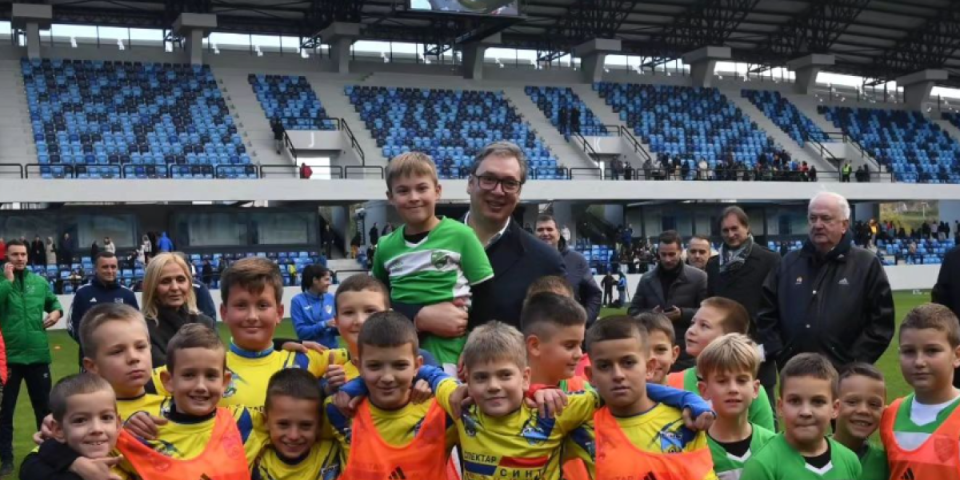 "Srećan sam što vidim koliko se naša deca raduju novom stadionu"! Vučić se oglasio na Instagramu! (FOTO)