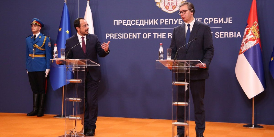 Potpisan niz memoranduma između Srbije i Kipra - Prisustvovali Vučić i Hristodulidis (VIDEO)