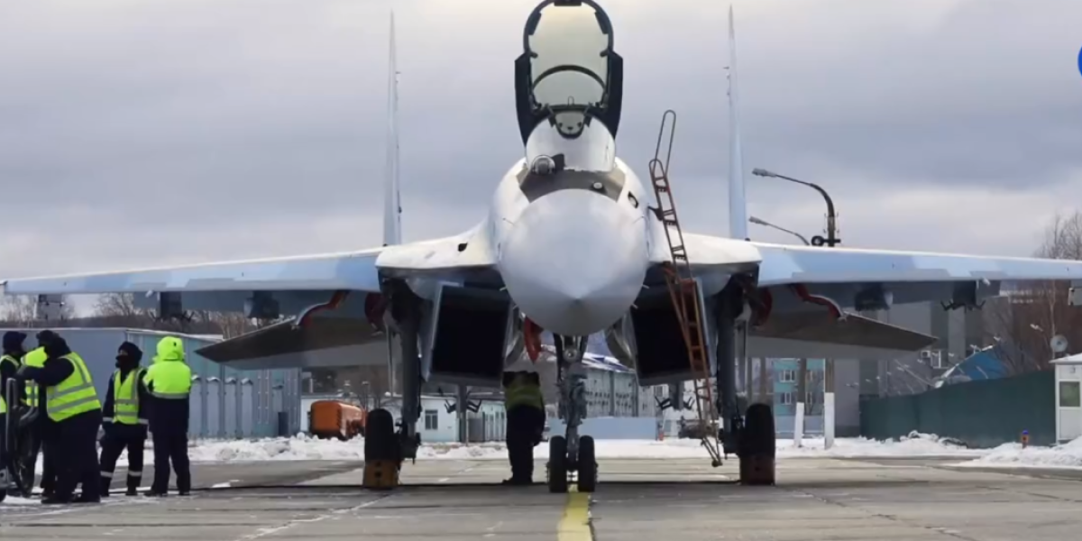 (VIDEO) Prvi put u istoriji! SU-35S oborio MIG-29 na daljini većoj od 200 kilometara! Zapad u šoku, kakve to rakete koriste Rusi?!