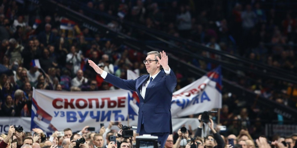 Moramo više da brinemo o običnom čoveku, da čujemo svakoga! Jaka poruka predsednika Vučića u Areni