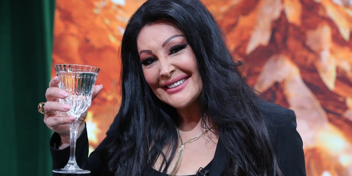 Dragana Mirković postaje baka! Pevačicin sin poručio samo jedno