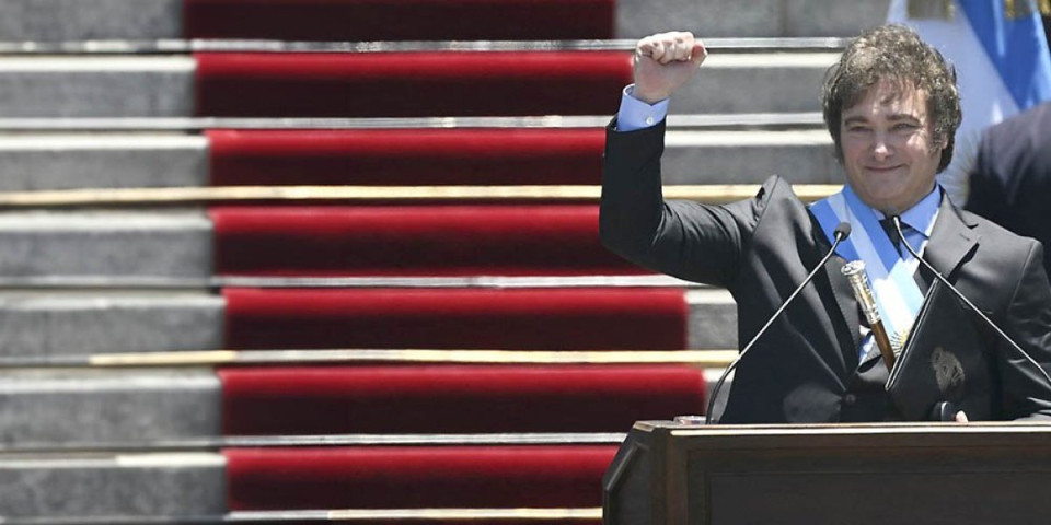 Eliminisati Centralnu banku! Novi predsednik Argentine položio zakletvu i obećao: Kraj siromaštvu! (FOTO)