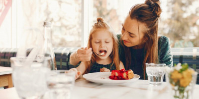 Na Svetski dan hrane, koji se obeležava danas 16. oktobra širom sveta, pažnju privlači jedinstven primer iz Novog Pazara - prvi restoran u Srbiji bez cenovnika.