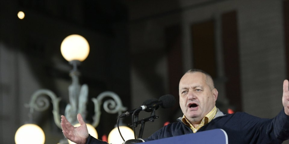 Opozicija preti haosom - Milivojević najavio nerede u 21 čas ispred Skupštine!
