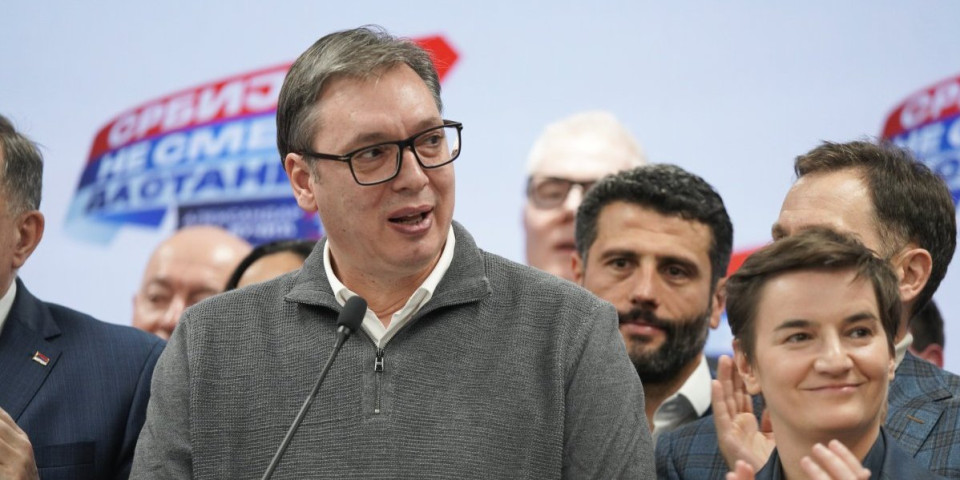 Srbija će uvek čuvati Kosovo da deo svoje teritorije: Državnička poruka predsednika Vučića