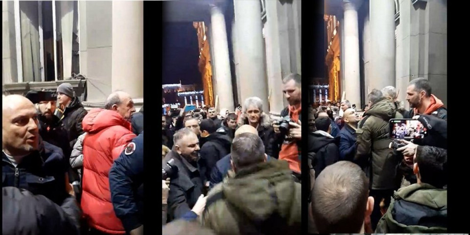 Fizički sukob između Đilasovih demonstranata! Napali čoveka koji je hteo da ih odvrati od nasilnog upada (VIDEO)