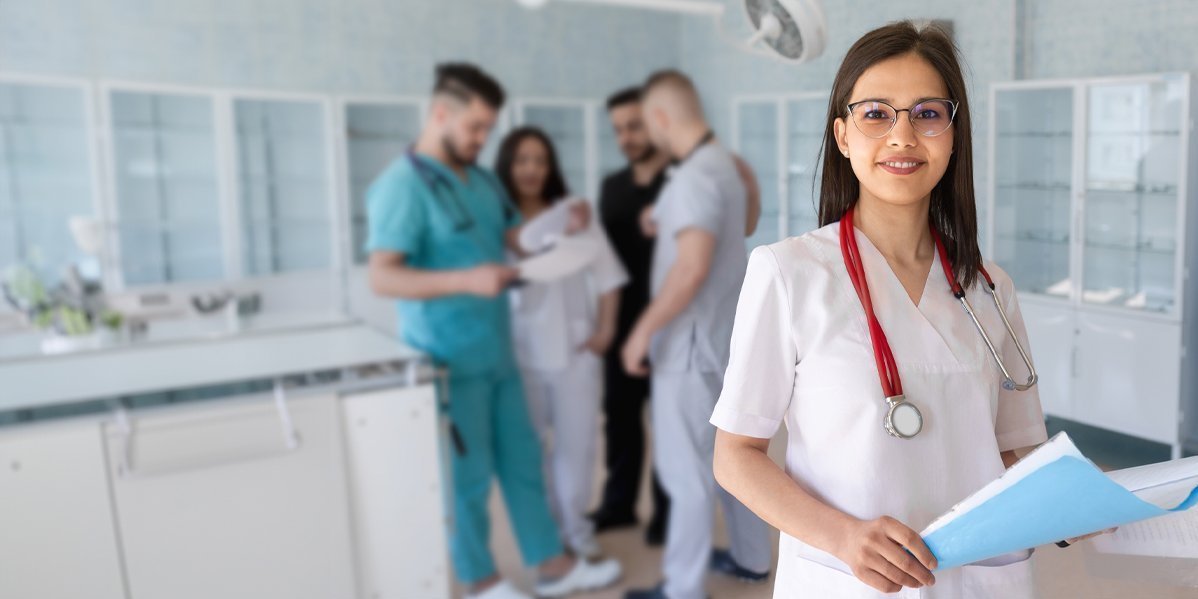 Sjajne vesti za zdravstvene radnike! Otvoreni konkursi u bolnicima i domovima zdravlja širom Srbije!