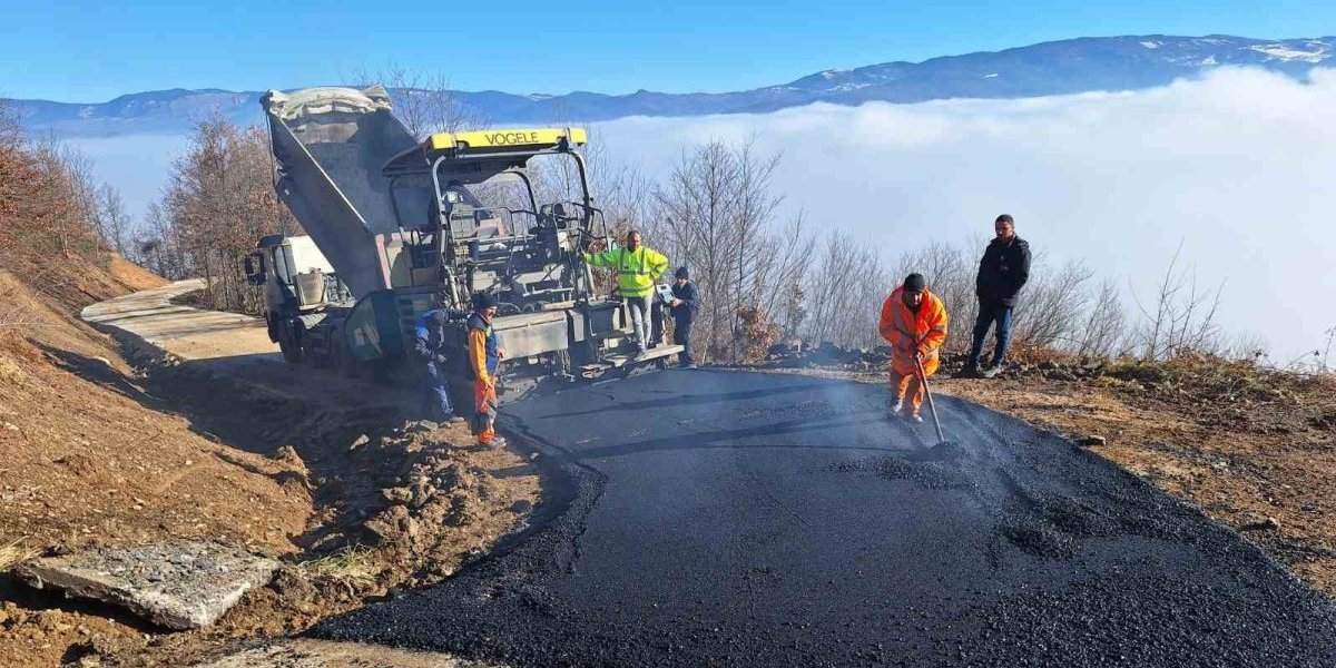 Celo selo peva! Put miline za maline! Stigao asfalt do Prijepolja!