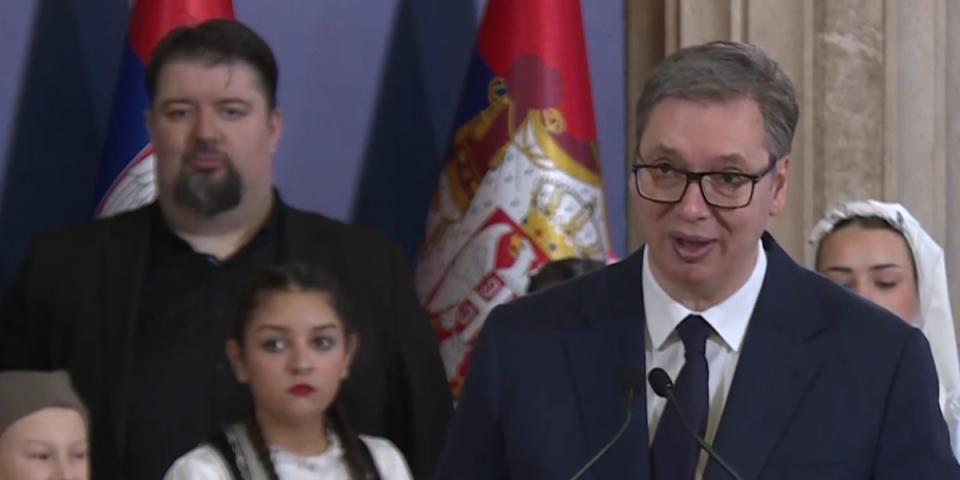Srećan sam što se deca raduju napretku Beograda i Srbije! Vučić: Važno je da očuvamo srpski jezik i kulturu