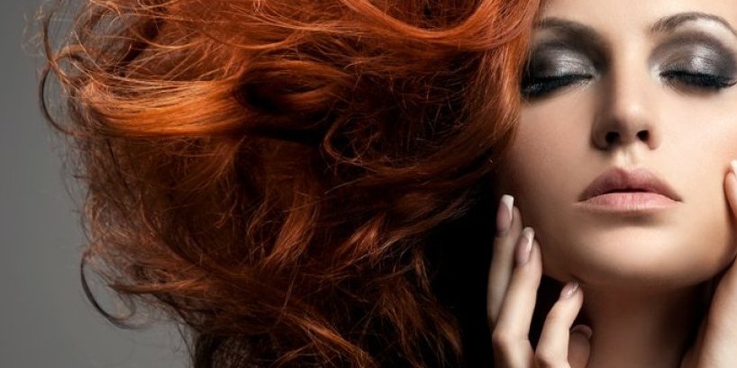 Kako muškarci procenjuju žene prema boji kose? Vatra u kosi, strast u krvi