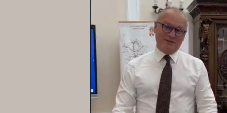 (VIDEO) Vesić objavio snimak iz svoje kancelarije: Ovde imam...