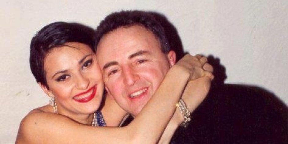 Jedina Arkanova fotka iz Žitorađe: Pozirao sa Cecinom majkom na kauču (FOTO)