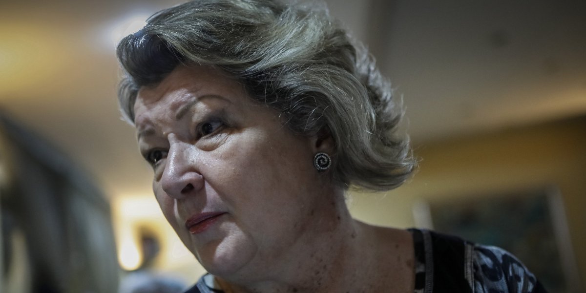 Krah posle 39 godina braka: Razvela se čuvena srpska pevačica