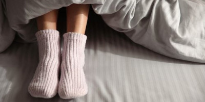 Spavanje u čarapama može da donese određene nepoželjne posledice.
